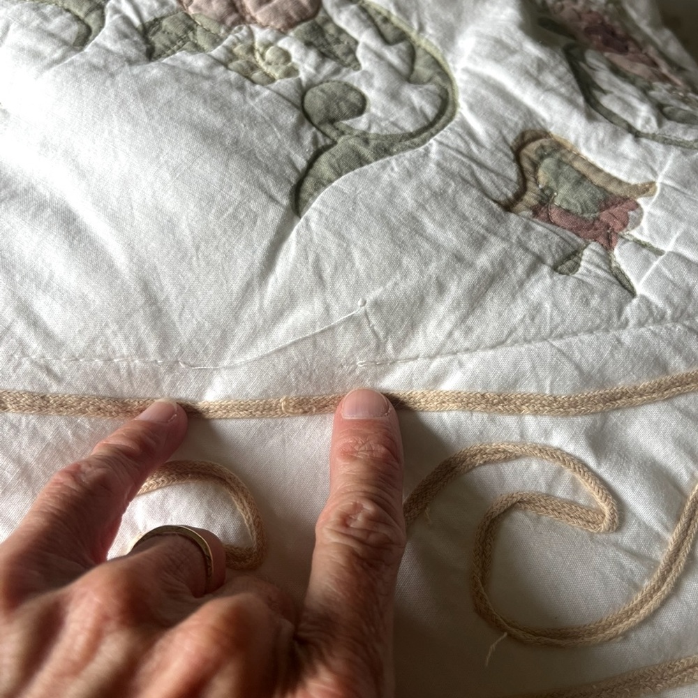 Lovely full/double size quilted bedspread. Earth tones. 89” x 89” - Picture 10 of 10